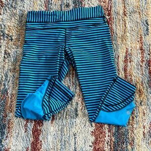 Lululemon capris seawheeze